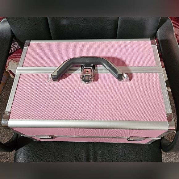 Pink and Silver Large Makeup Case - Picture 6 of 8